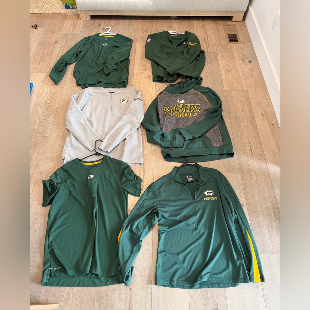Men’s large Green Bay packers lot